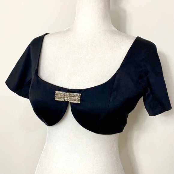 Studio 0001 Ferre Silk Blend Diamond Clasp Short Sleeve Formal Black Crop Top 8
